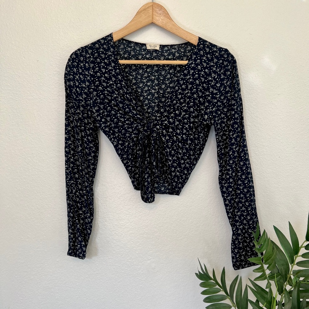Brandy Melville John Galt Floral Coco Wrap Blouse in Navy